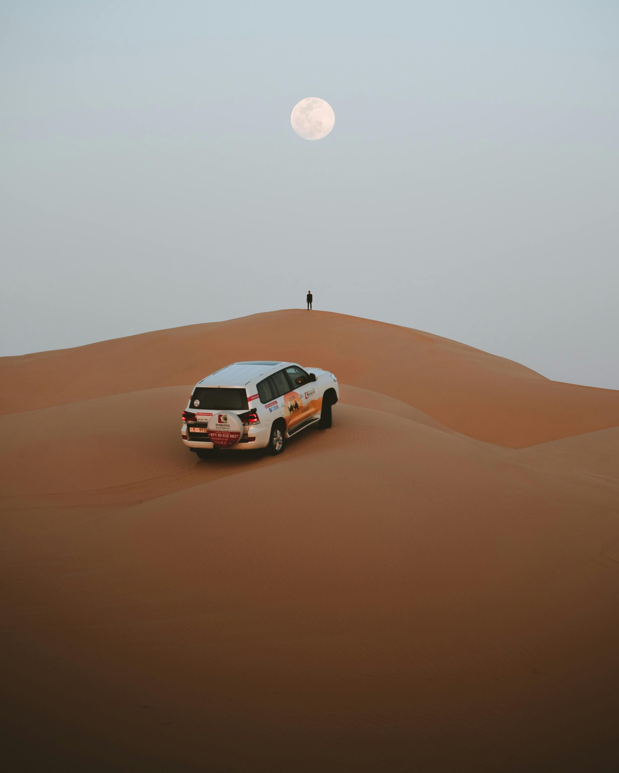 Exploring the Marvels of Abu Dhabi: Top Reasons Why Renting a Car is a Must for Tourists