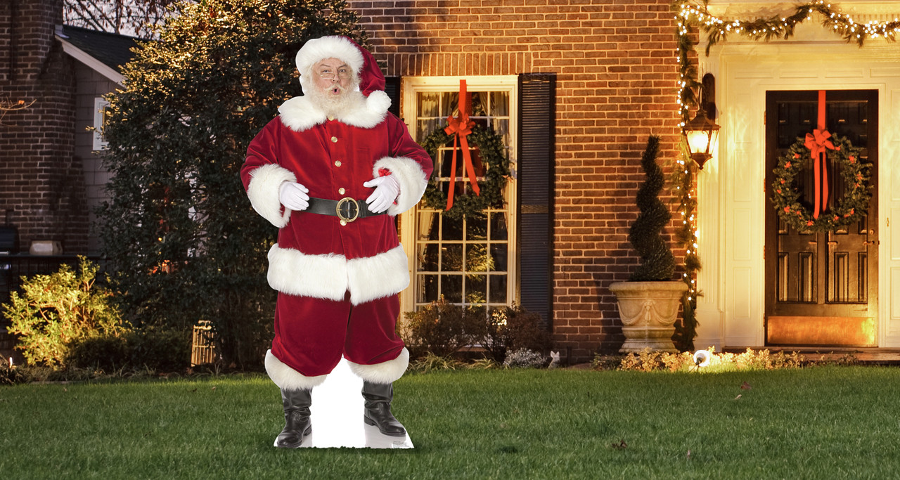 How to Make Your Outdoor Santa Stand Out Amongst the Rest