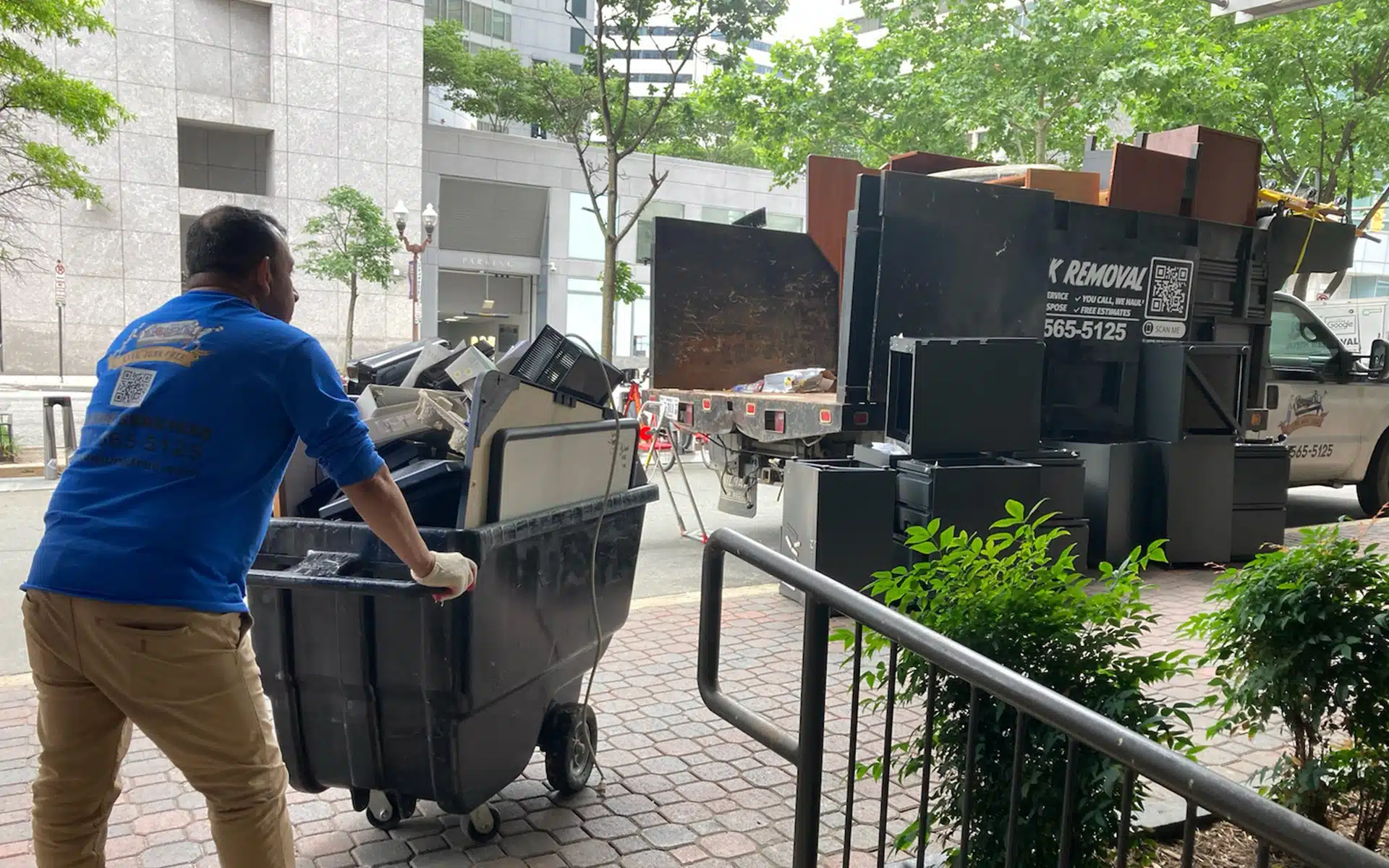 Decluttering Alexandria: The Vital Role Of Junk Removal Services